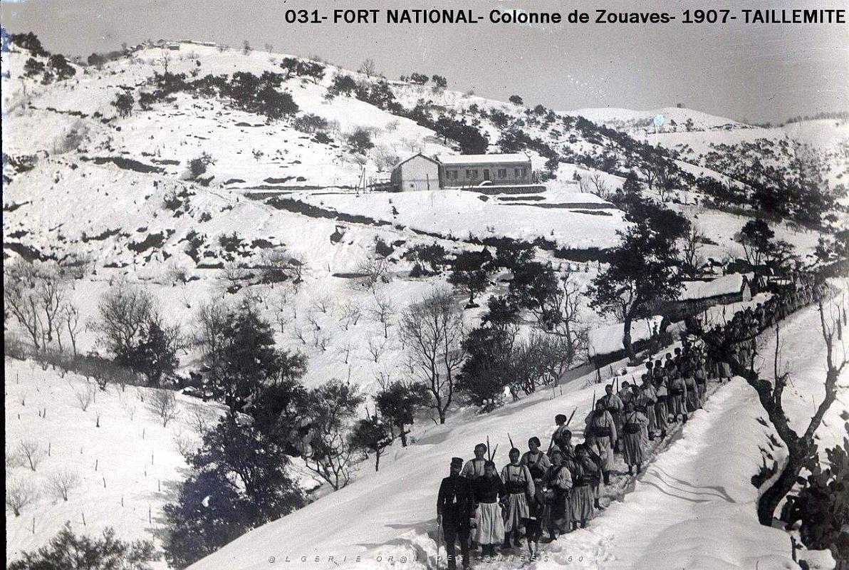 031- Fort National Azouza- Colonne de Zouaves- 1907- Taillemite.jpg